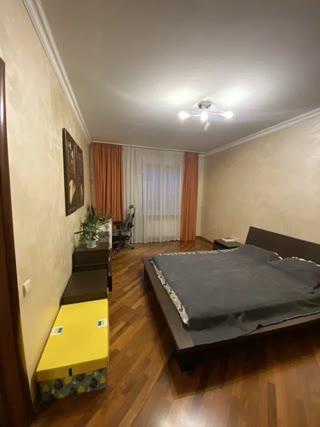 Продається 3к квартира 90 кв.м, метро Позняки