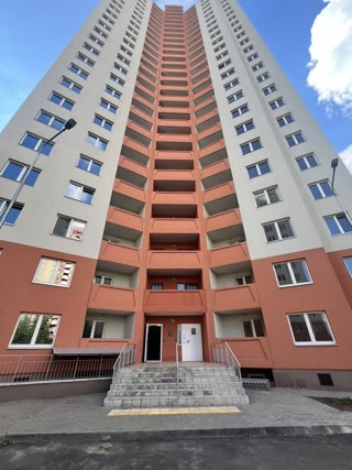 Продаж 1-кімнатної квартири на Троєщені
