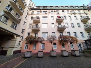 Поділ. Андріївський узвіз. Воздвиженка. Продам Офіс з ремонтом.