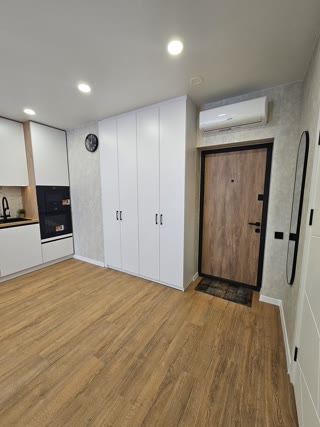 Продаж 1-кімнаної квартири в ЖК Варшавський-3