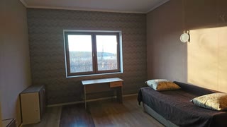 Будинок на березі озера