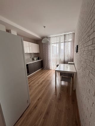 Продаж 1к квартири 43 кв.м, Паркові Озера, Дніпровський р-н