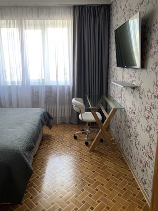 Продається простора 4 к кв з гарним ремонтом, вул. Танкопія