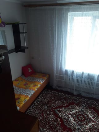 Продам гостинку  м. Турбоатом