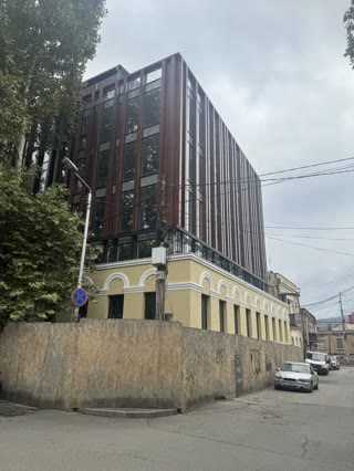ქირავდება ცალკე მდგომი შენობა ავლაბარში