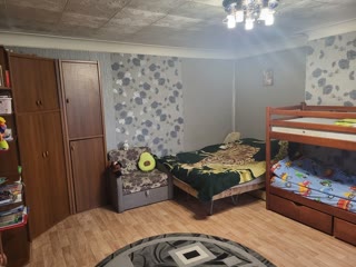 Продам 1к квартиру в центрі (пентхаус) 54кв+44. Майдан Конституції