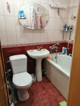Продам 2 ком. квартиру ул. Тобольська , м. Ботанічний Сад,  Павлово Поле