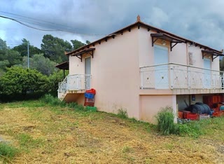 300 m² Other properties