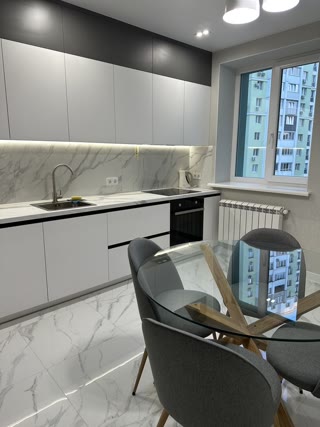 Продам в новострое 1-комнатну квартиру, ЖК "Рогатинський", ст. м. "Центральний Ринок"