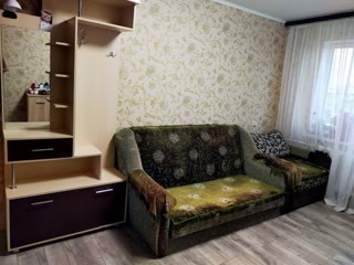 Продаж 3- кімнатної квартири, Прирічна, Оболонь