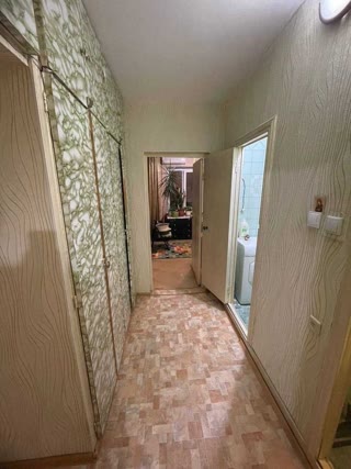 Продаж 3-кімнатної квартири біля метро Академмістечко