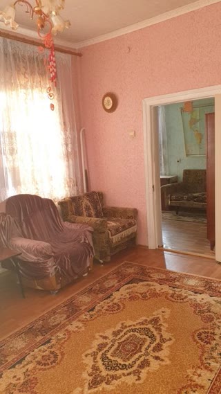 Частина будинку біля ринку