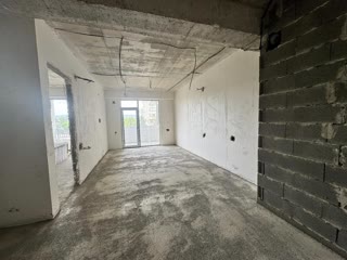 2-room white frame for sale