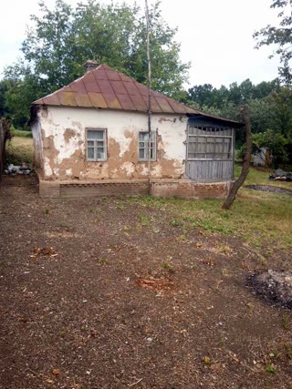 Продається хата мазанка біля лісу, Люботин