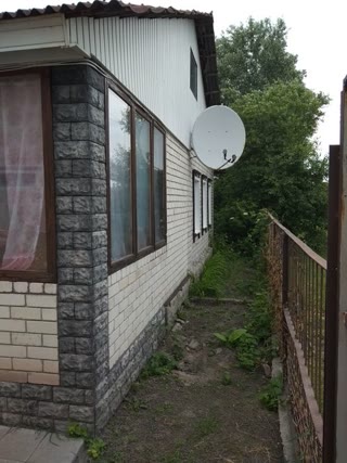 Продается магазин с домом на одной територии и рядом еще одна усадьба
