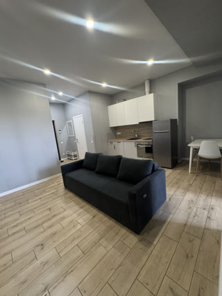Продаж 2 кімнатної квартири в Hennesi House