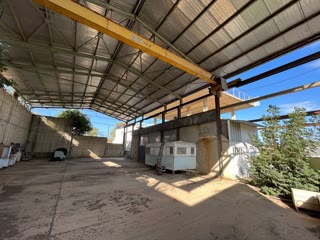 303 m² Building