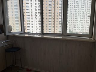 Продаж 3-кімнатної квартири на Позняках