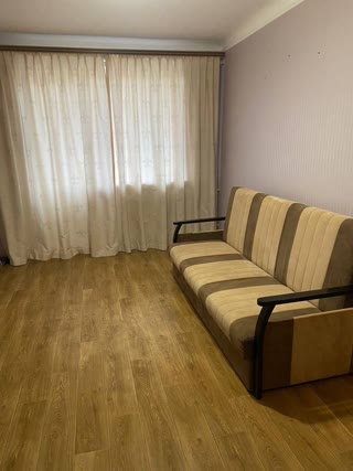 For Sale 2-Room Apartment in Pyatykhatky