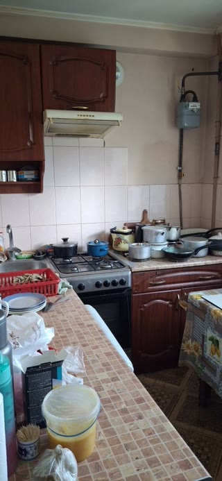 Продаж 2-кімнатної квартири на вул. Лазаренка