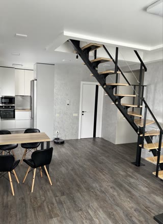 For Sale 3-Room Apartment in Iskrinsky Residential Complex