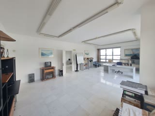 470 m² Office