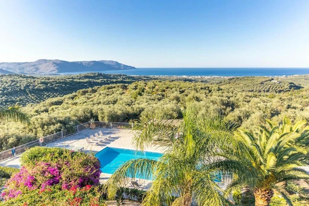 322 m² Villa