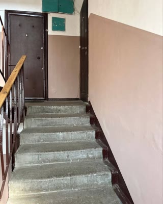 Продаж 4к квартири 75 кв. м на вул. Миропільська