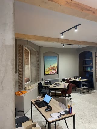 Commercial office space for rent in Sololaki