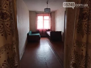 Apartment, for sale 2-room apartment on the second floor in the center of the city of Lozova, near the market opposite