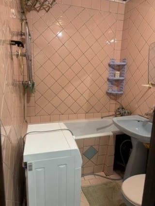 Продам 2х кімнатну квартиру ХТЗ
