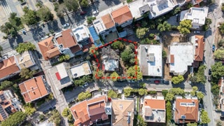 684 m² Plot