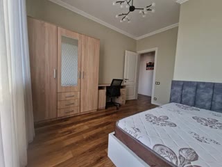 იყიდება 4 ოთახიანი ბინა ვარკეთილში