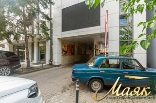 ОСЗ, центр, Олімпійська, 482м2, парковка, під офіс, клініку