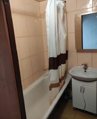 Продається 1-кімнатна квартира біля ст. м. Палац Спорту