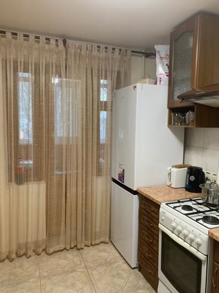 Продам 3-х кімнатну квартиру на Павловом Полі