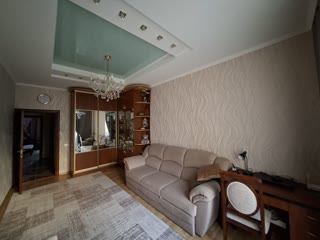 For Sale 3-Room Apartment Metro Peremoha, Oleksiivka