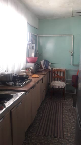 Продається будинок з великою територією