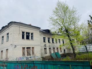 Продається окрема двоповерхова будівля метро Дарниця