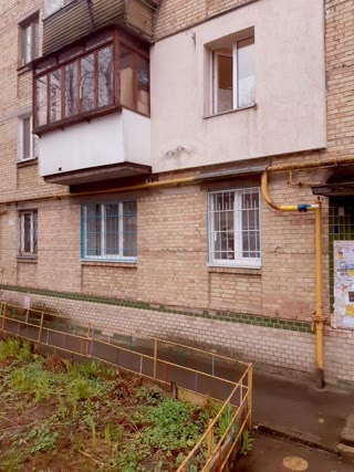 Продаж 2-кімнатної квартири біля метро Дорогожичі та Сирець та парк Дубки