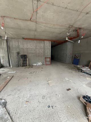 იყიდება უნივერსალური კომერციული ფართი საბურთალოზე