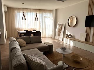 Продам 3-кімнатну квартиру, Научна