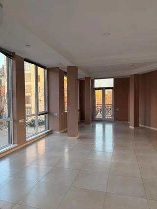 Commercial building for rent in Saburtalo