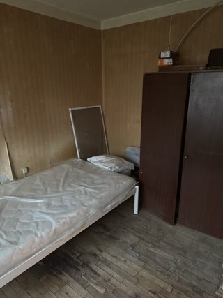 Продаж 1-кімнатна квартира біля парк Партизанської слави