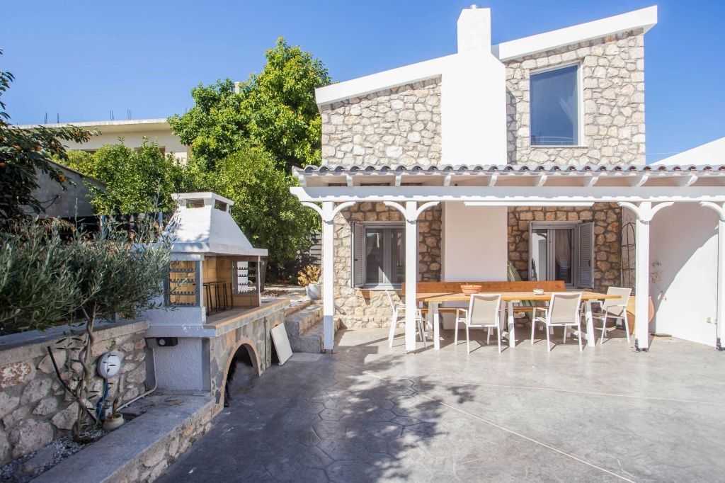 Μονοκατοικία 102τ.μ.