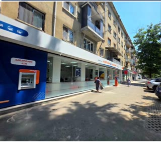 იყიდება უნივერსალური კომერციული ფართი მოსკოვის გამზირზე