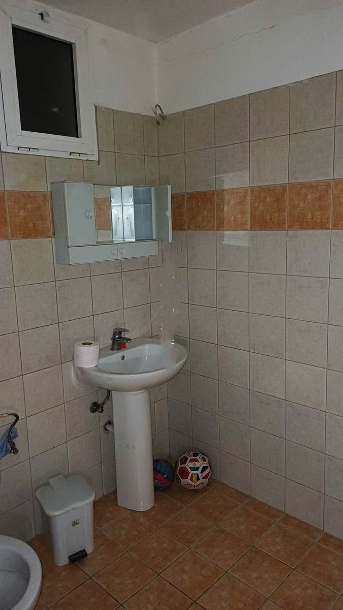 Κατάστημα 100 τ.μ.