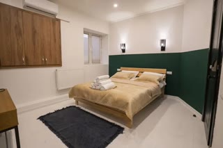 8-room hotel in Chugureti for sale