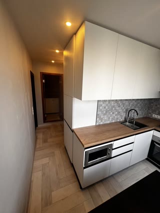 Продам 2к квартиру м Палац Спорту
