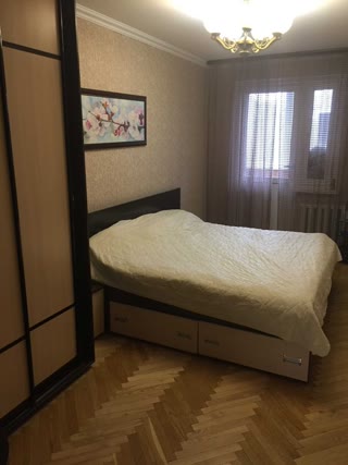 Продається 3-кімнатна квартира з ремонтом, Святошинський район
